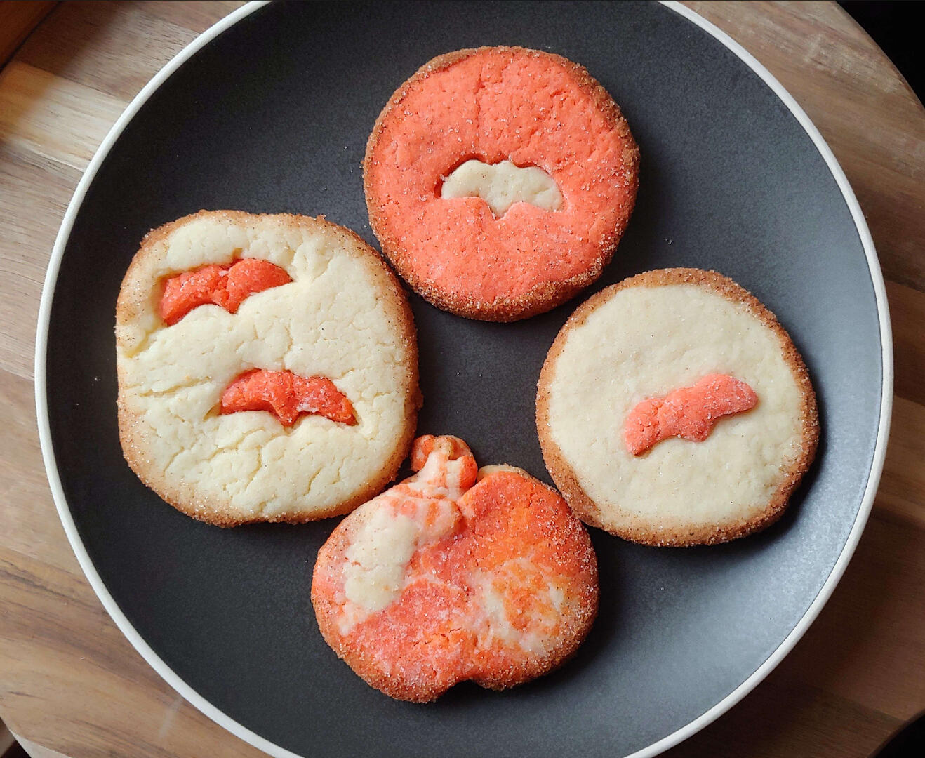 Cinnamon sugar shortbread cookies
